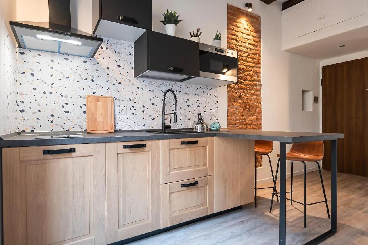 Urban Studio Apartment Milan 0*,  Italy