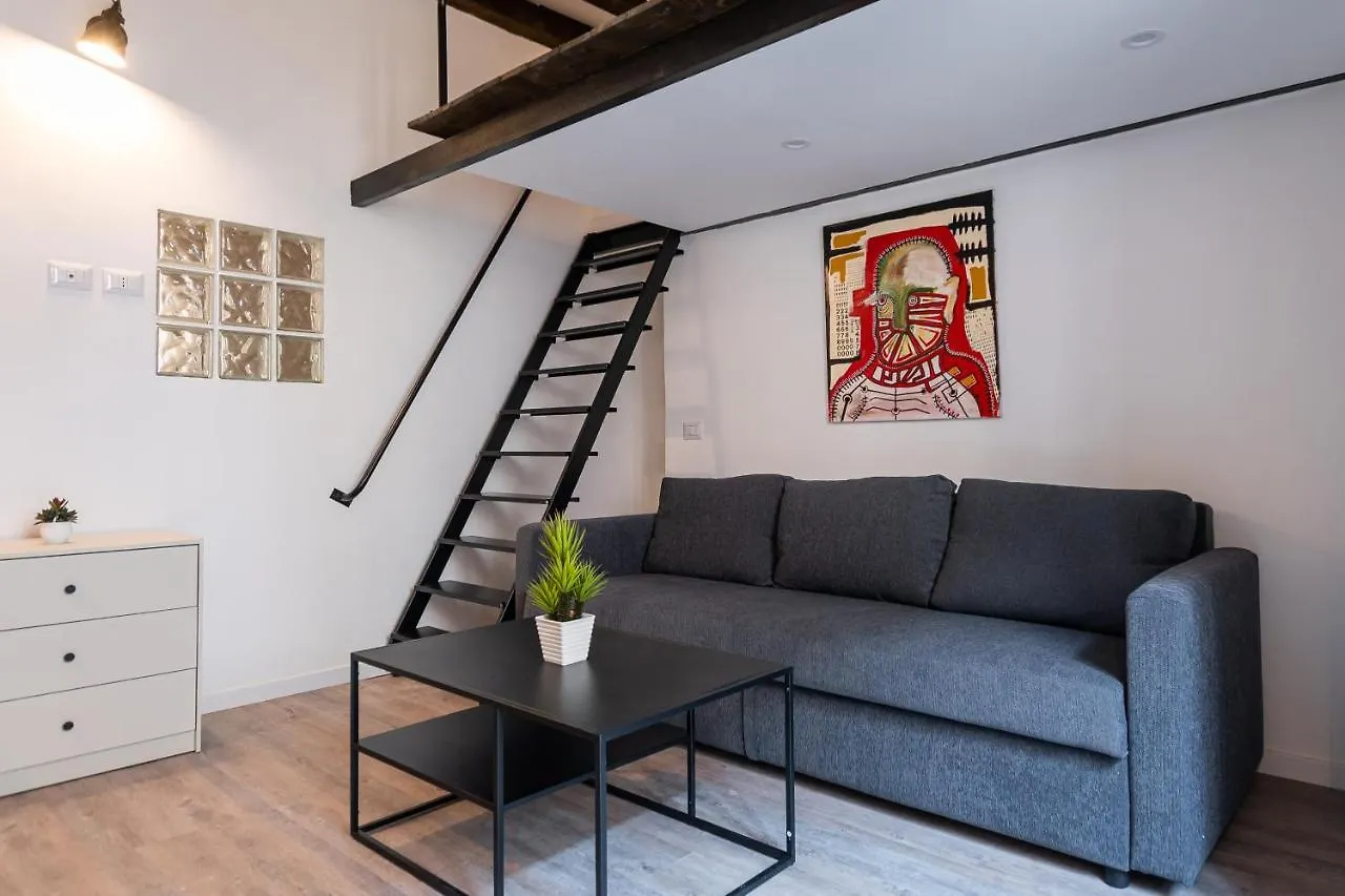 Urban Studio Apartment Milan